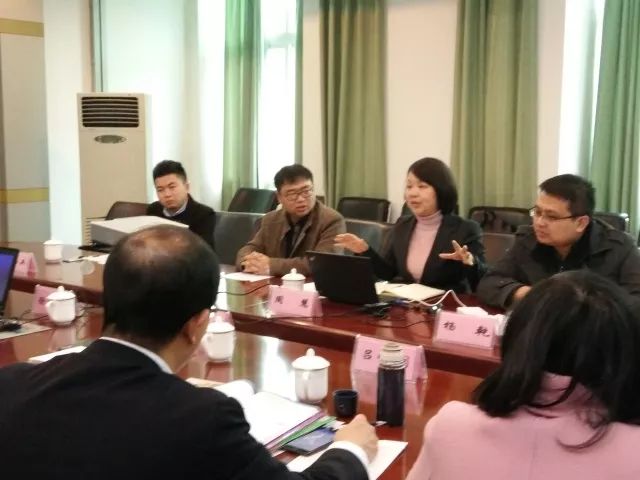 西南財(cái)經(jīng)大學(xué)天府學(xué)院和達(dá)內(nèi)教育集團(tuán)洽談